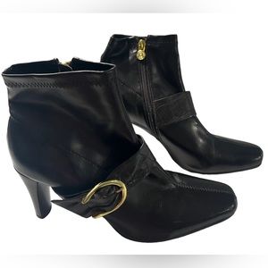 Elienne Aigner Dark Brown Ankle Boots size 7.5 Gold Buxkle